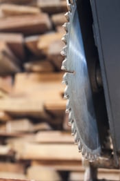 Cutting_Edge_Shutterstock_121921807_19x28.jpg