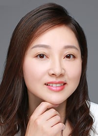 Head and shoulders business photograph of Doris Li who will speak at the World Chlor-Alkali Conference in June.
