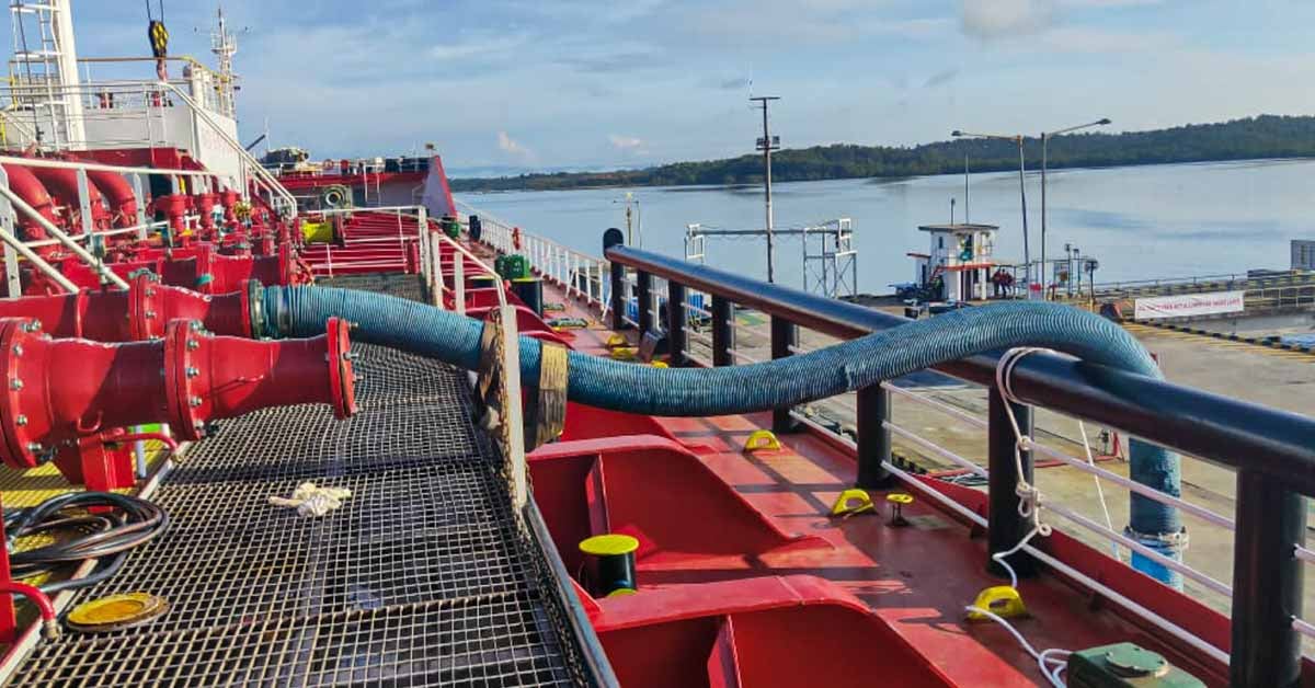A hose connected and manifold closed for bio-bunkering on a shipping vessel.