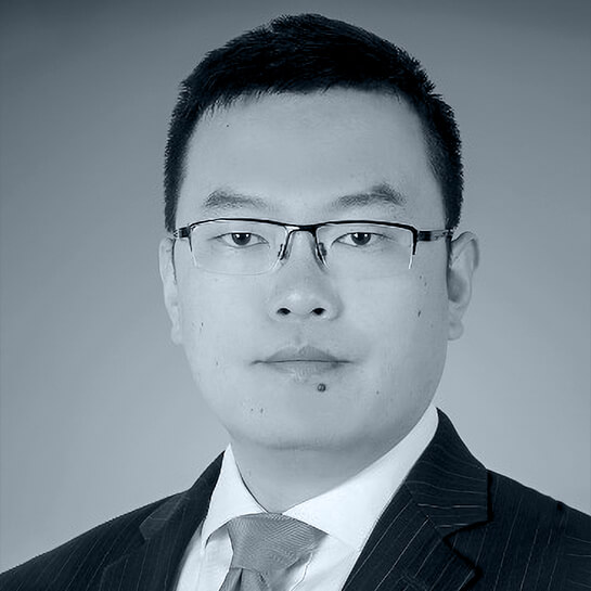 Headshot of Terry Li, Consultant for Chemical.